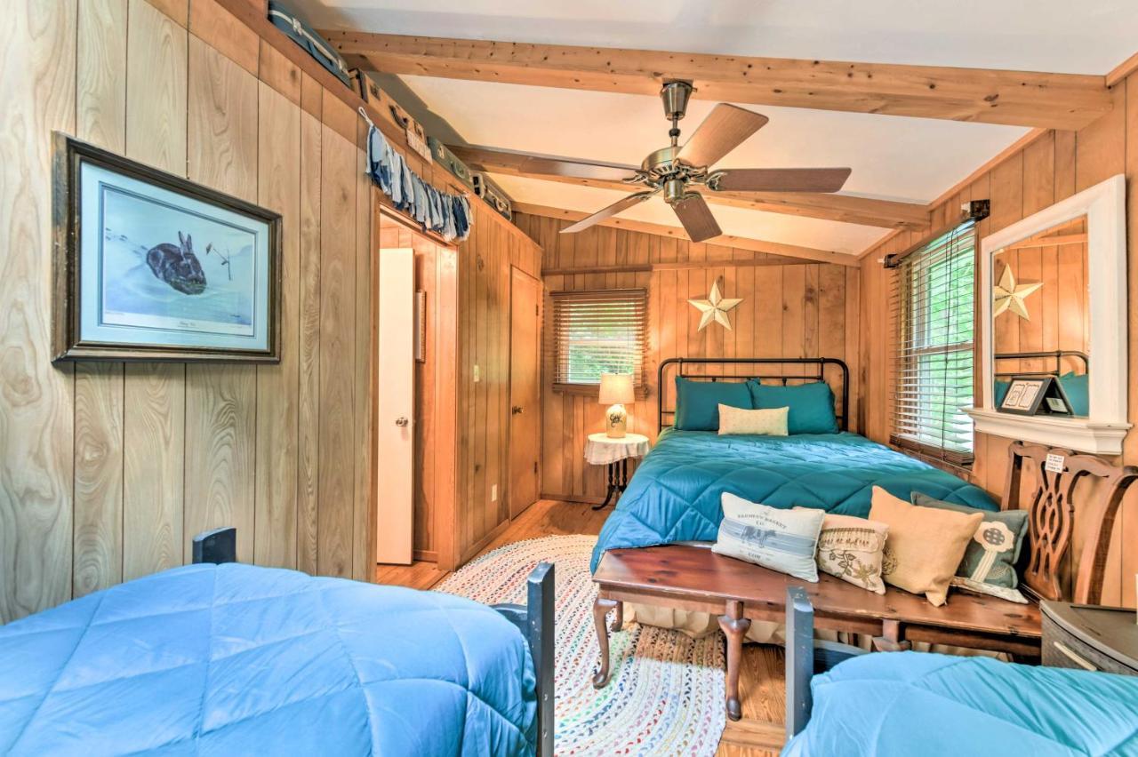 Tranquil Creekside Cottage With Deck And Lanai Franklin Exterior foto