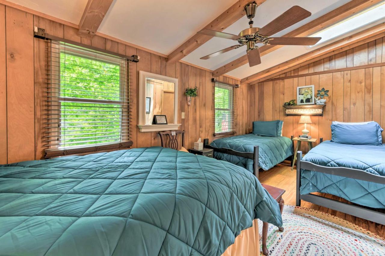 Tranquil Creekside Cottage With Deck And Lanai Franklin Exterior foto